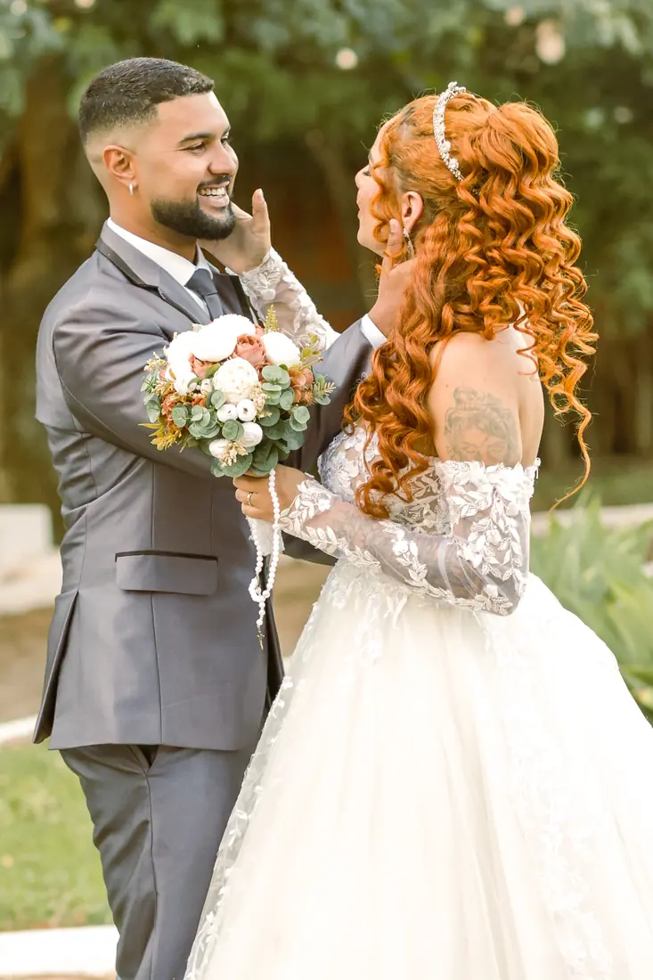 Thalisson e Katharine na saída